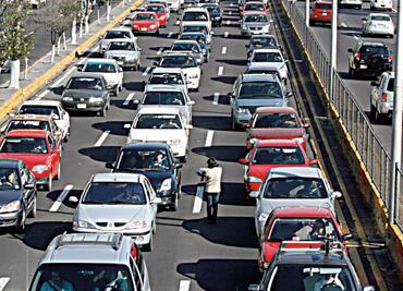 Autos con engomado verde no circulan este jueves, 27 de mayo