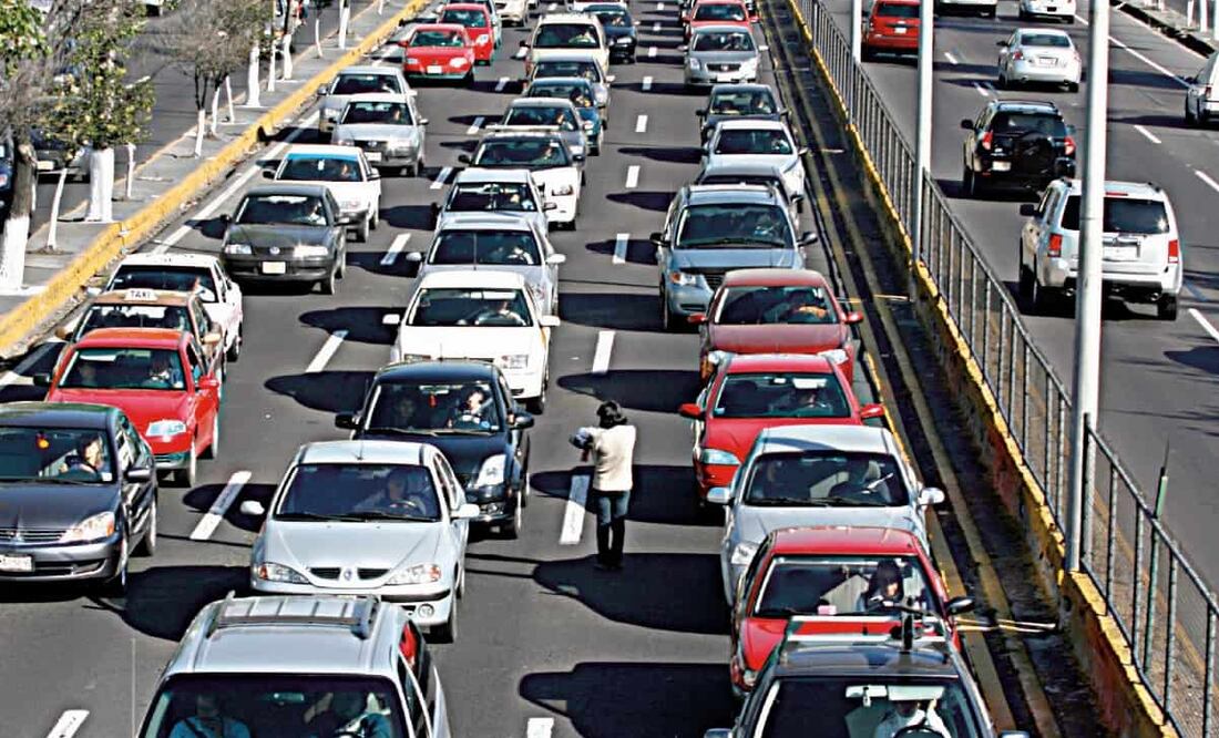 Autos con engomado verde no circulan este jueves, 27 de mayo