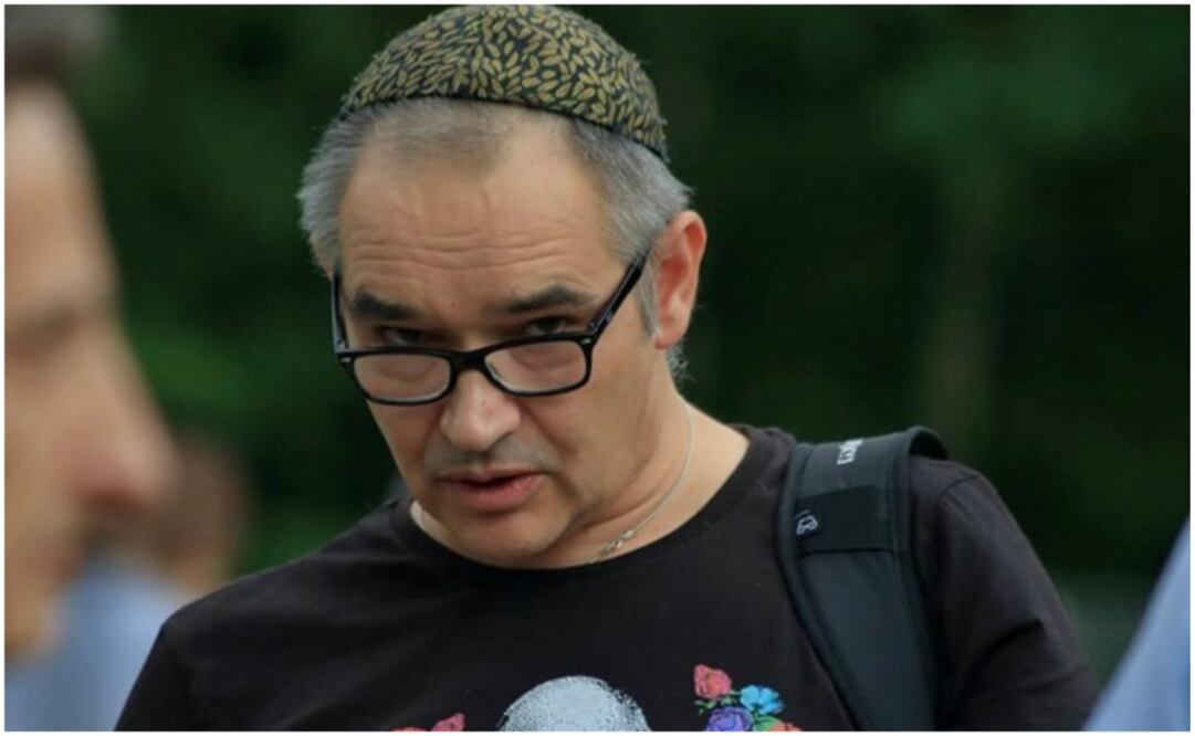 En 2002 Antón anunció públicamente que ser bloguero es una profesión. En aquel entonces estas palabras parecían delirantes y absurdas