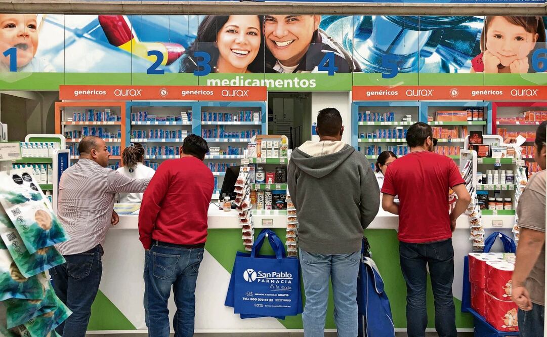 En farmacias y hospitales privados y públicos no tienen la disponibilidad de vacunas contra Covid-19, ante el inicio de la segunda ola por SARS-CoV-2, según pudo constatar EL UNIVERSAL. Foto: Diego Simón Sánchez