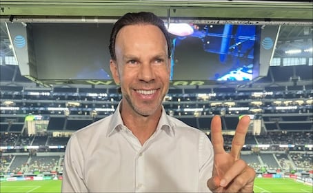 Zague se mete en problemas al dar un resumen en el descanso del Mazatlán vs Juárez