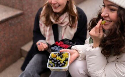 La fruta que rejuvenece tu piel; un aliado perfecto para tus huesos y circulación 