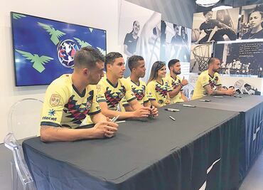 El debut de Giovani dos Santos se postergaría