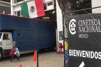 Llevan ayuda a Morelos