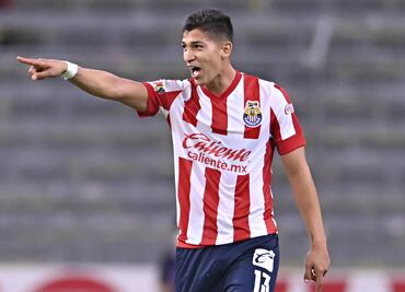 Ángel Zaldívar quiere levantar la mano en Chivas