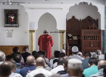 Parlamento griego aprueba construcción de mezquita en Atenas