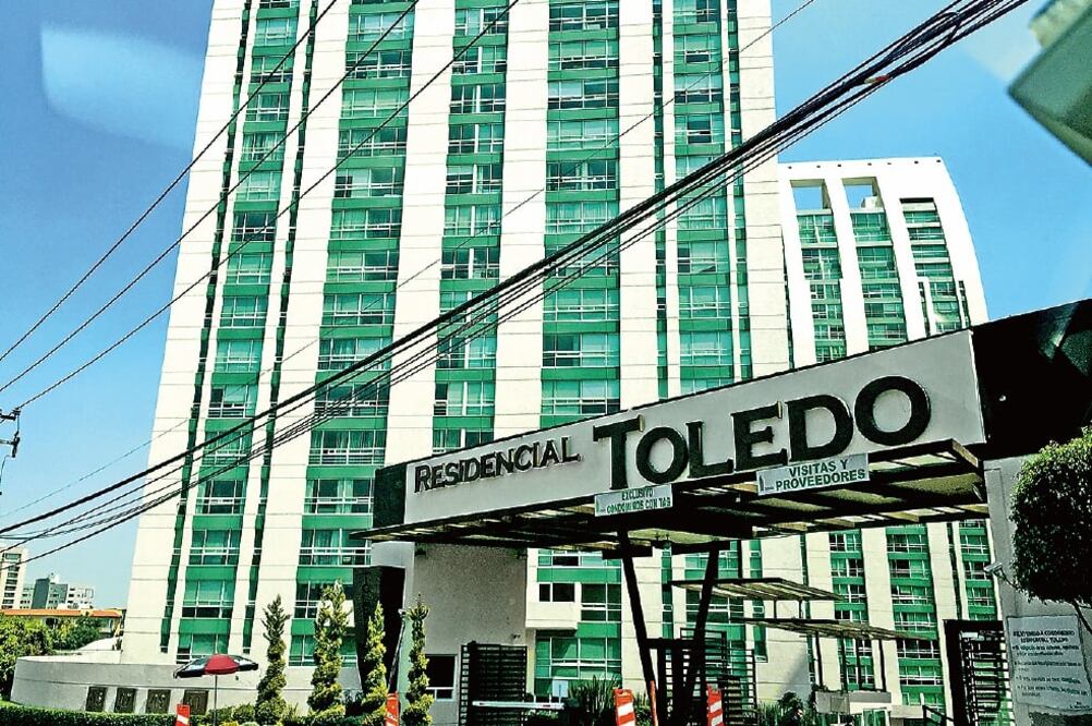 Colonos reportaron que después de pasar hasta cinco días sin agua potable, este lunes el servició se normalizó (REBECA JIMÉNEZ. EL UNIVERSAL)