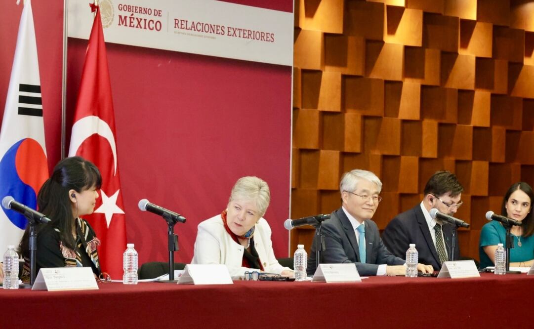Alicia Bárcena participó en la Cuarta Reunión de la Red de Cooperación para el Desarrollo de MIKTA. Foto: SRE