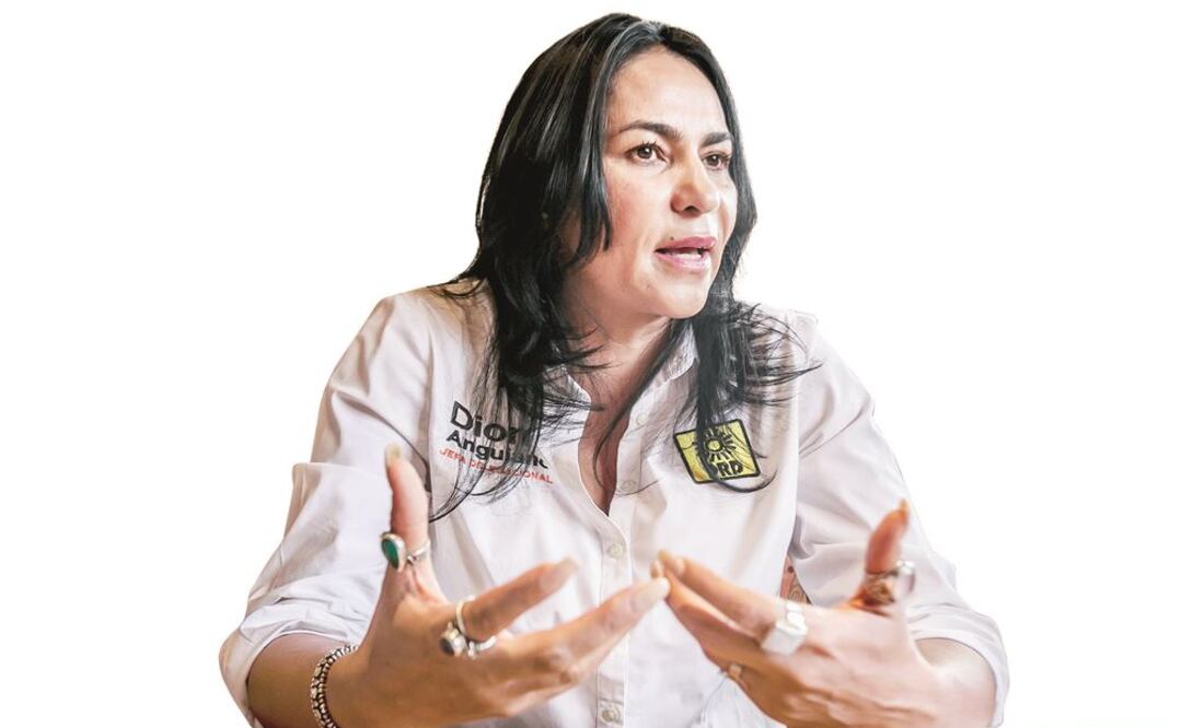 “Cojan rico pero con amor, no se embaracen, no sean güeyes", dice delegada de Iztapalapa a jóvenes