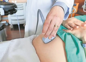 Mortalidad materna revela desigualdades en acceso a servicios de salud: SSa