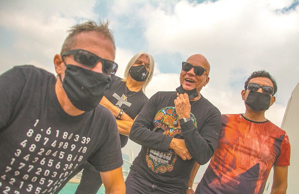 Con lo que recauden, ayudarán a sus técnicos y staff. Foto: CORTESÍA ROSTROS OCULTOS