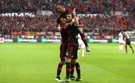 "Chicharito" liga seis juegos con anotación 