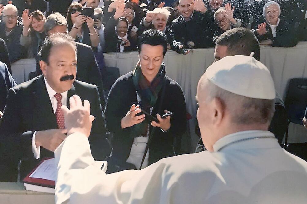Miguel Ángel Mancera destacó que previo a la ceremonia, Armando Ahued presentó el programa en audiencia pública al papa Francisco, en el Vaticano. (ARCHIVO EL UNIVERSAL)