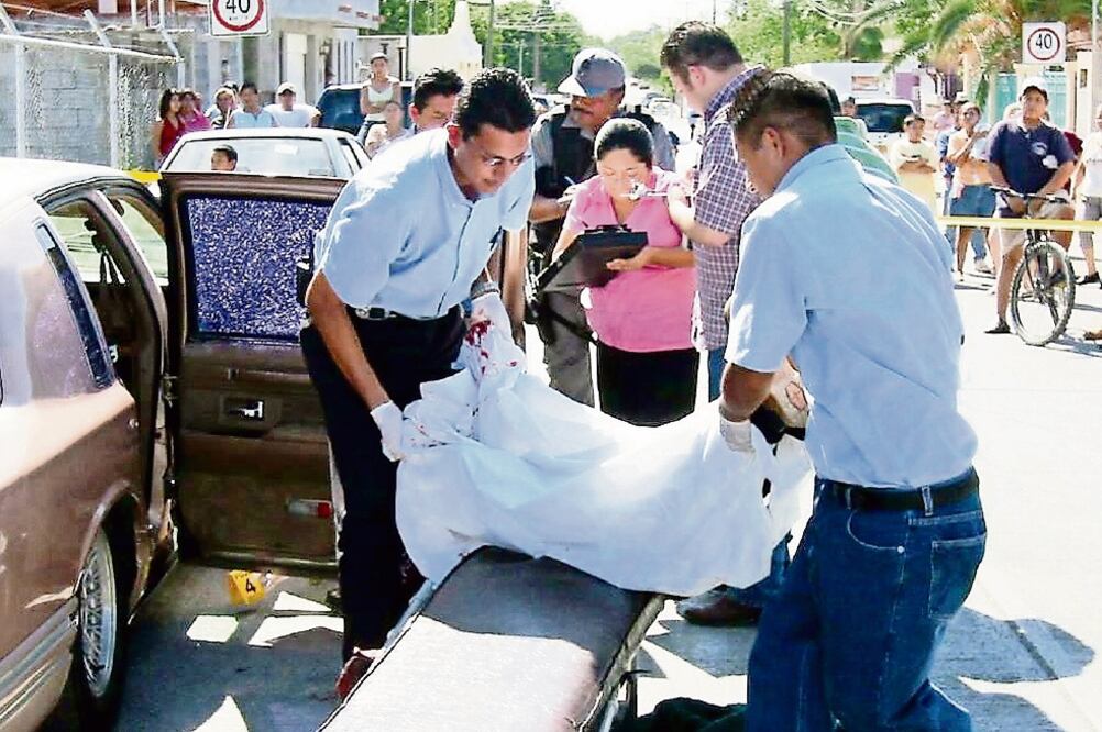 Un hombre falleció en el Hospital General de Nuevo Laredo horas después de ser linchado por 10 personas, según una primera versión de la fiscalía (ARCHIVO EL UNIVERSAL)