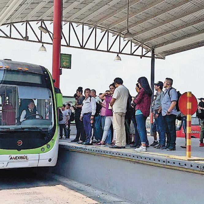La empresa Transmasivo informó que recientemente invirtió más de 200 millones de pesos para el reemplazo de 22 unidades articuladas.FOTOS: EMILIO FERNÁNDEZ. EL UNIVERSAL