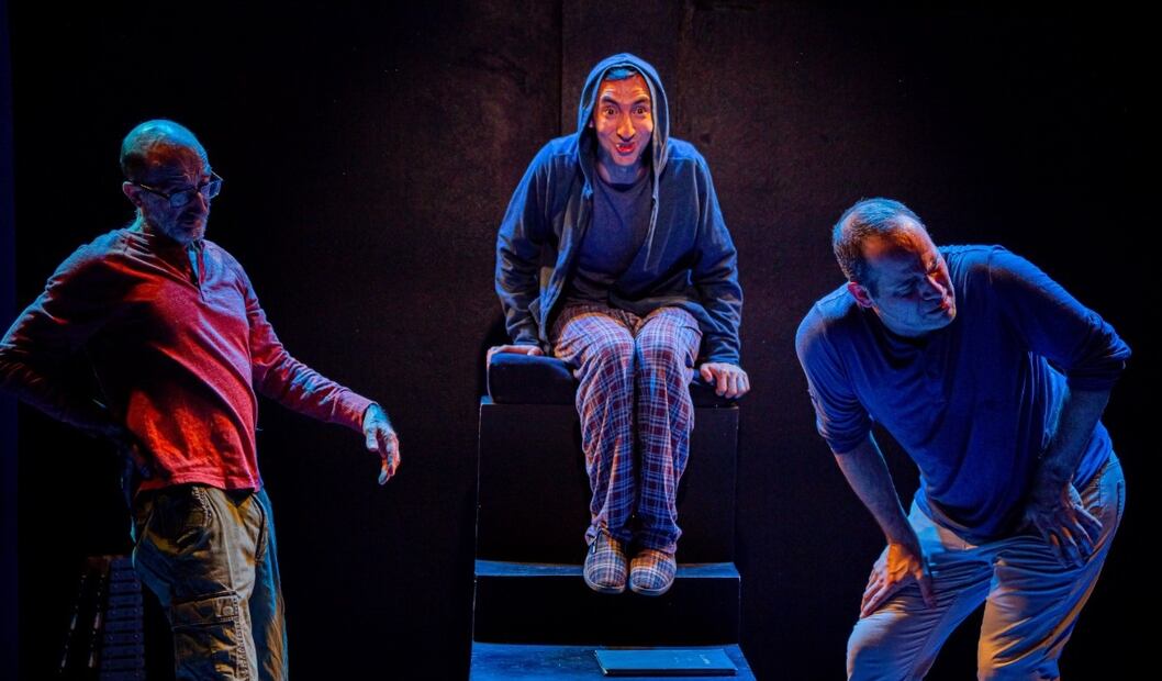 "Tierra Oceana" es una pieza teatral protagonizada por Boris Schoemann, Antón Araiza y Emmanuel Lapín.
Foto: Tierra Oceana, cortesía