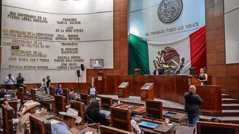 Quitan fuero y destituyen a edil de Guadalupe