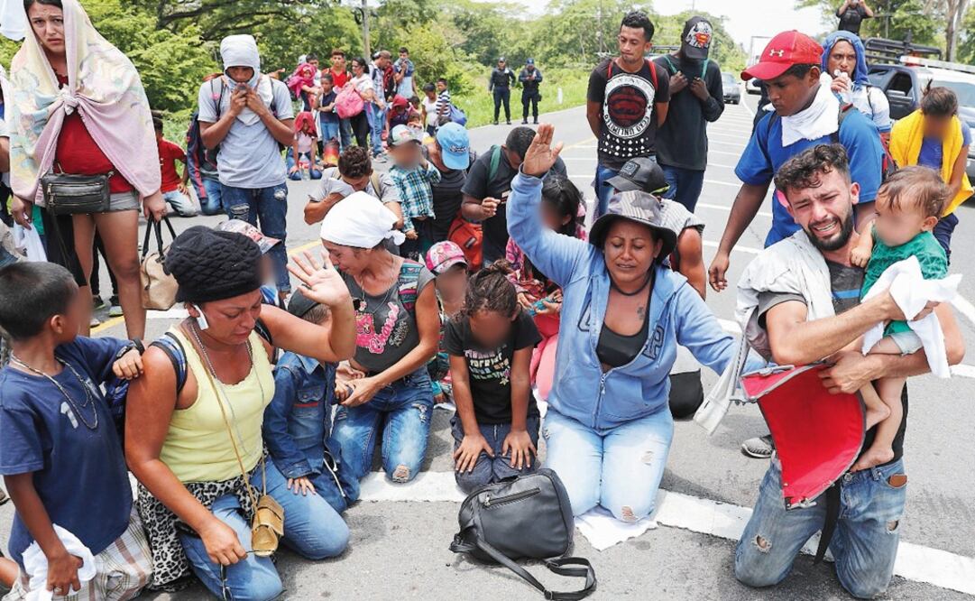 Migrants are detained by migration authorities in Chiapas - Photo: Carlos Ugarte /AP
