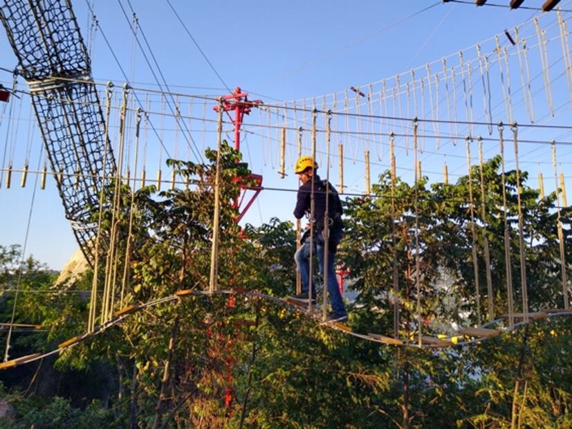 La nueva experiencia del parque de cuerdas de altura Xmonkey en Acapulco
