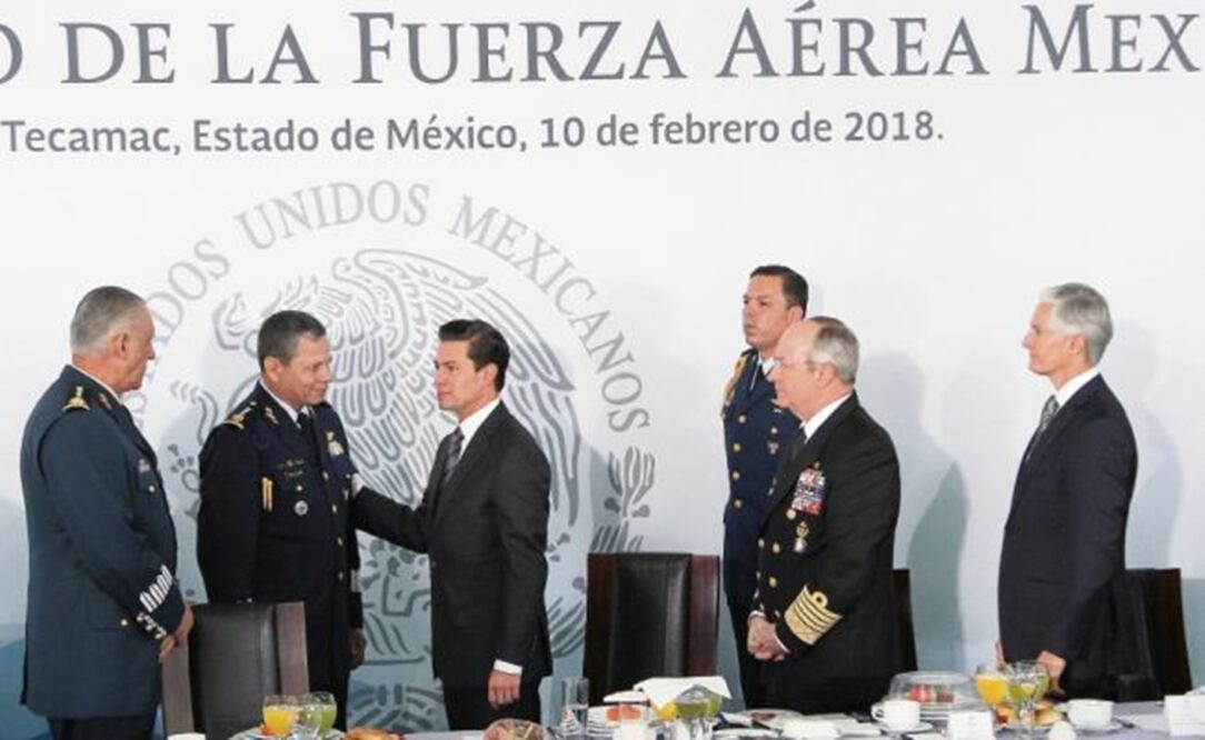 Mexican President meeting yesterday with the Ministers of the Defense and the Navy – Photo: Carlos Mejía/EL UNIVERSAL