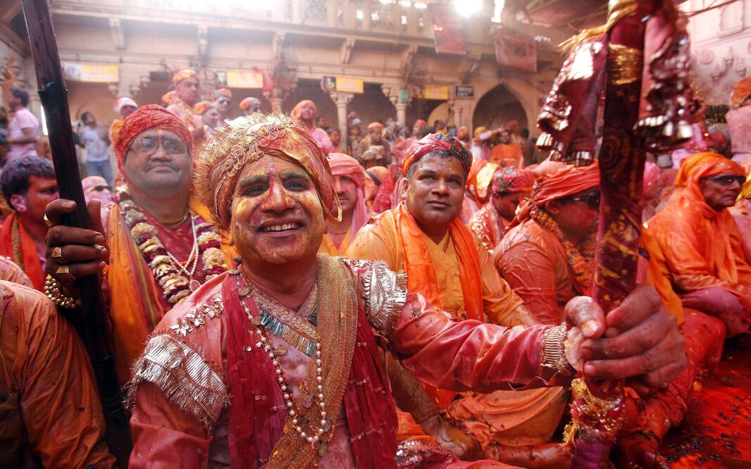 El Festival Holi. (Foto: Rajat Gupta/EFE)
