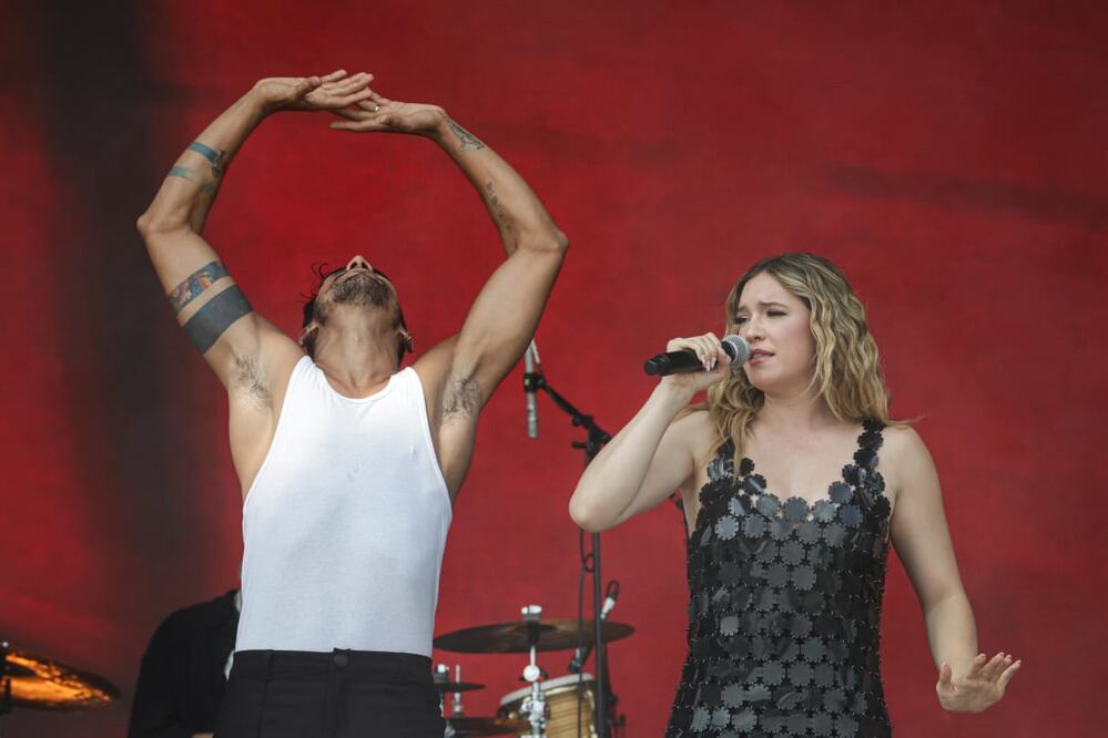 Mía Rubín presentó su espectáculo de bolero y bachata con gran estilo. Fotos: Gabriel Pano/EL UNIVERSAL.