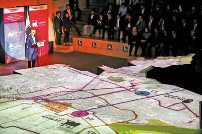 Gobierno invertirá más de 17 mmdp en paraderos