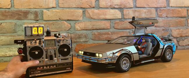 Video: Conoce el DeLorean de control remoto que sí funciona