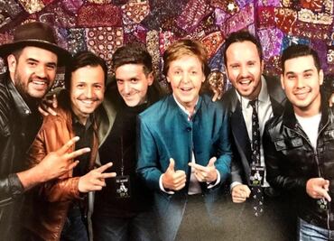Los Claxons se reúnen con Paul McCartney