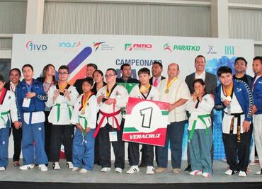 Para-taekwondoínes mexicanos revalidan liderato
