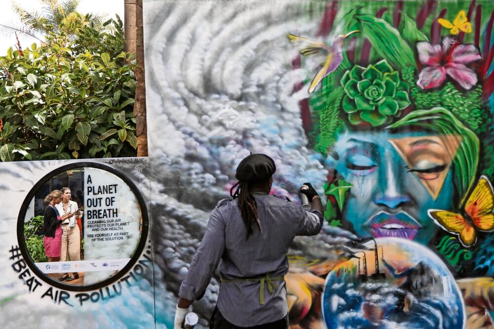 Un mural del artista keniano Kevin Agwona. Foto: de  EFE