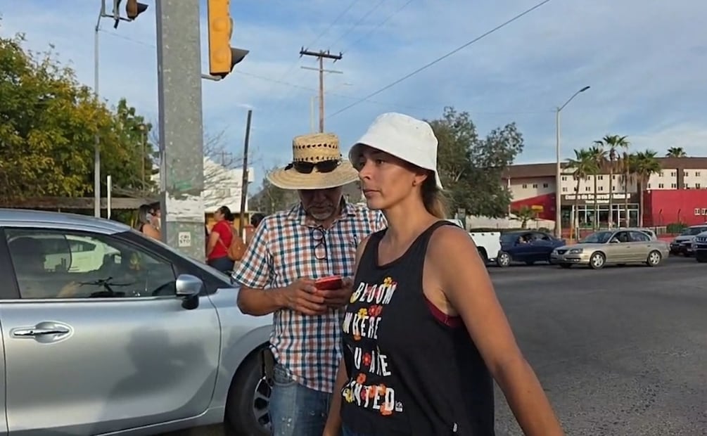 La diputada local del Partido del Trabajo y exdirectora del plantel, Arlen Moreno Maciel, participó de la protesta. Foto: Especial