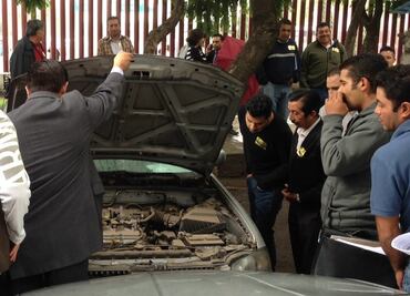 Un exceso tener más de 100 coches en San Lázaro: diputados del PAN y PRD