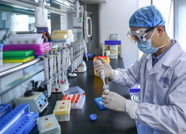 Brasil autoriza retomar ensayos de vacuna china CoronaVac contra el Covid-19