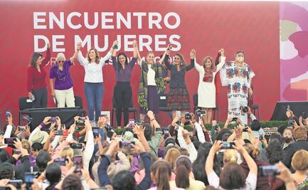Arropan a Sheinbaum mujeres morenistas