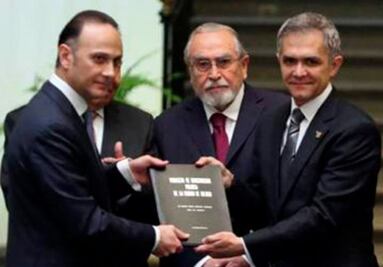 Entrega Mancera el Proyecto de Constitución