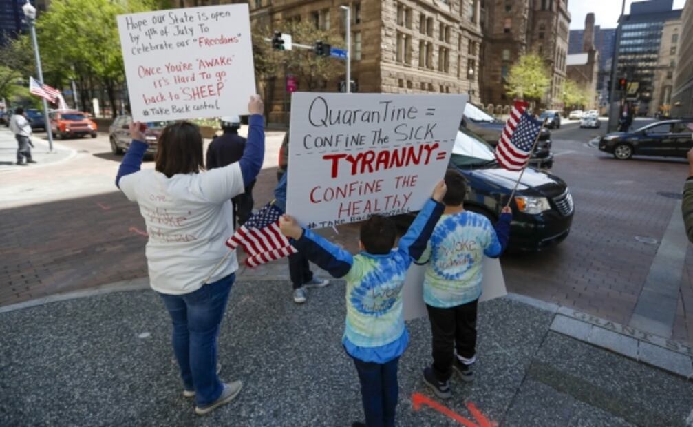 Protestan en Pensilvania contra el confinamiento por el coronavirus