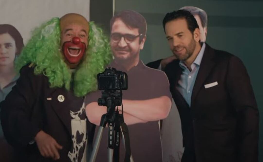 Brozo y Loret “visitan” centro de afiliación de Morena para “sacar la quincena”. Foto: Captura de pantalla