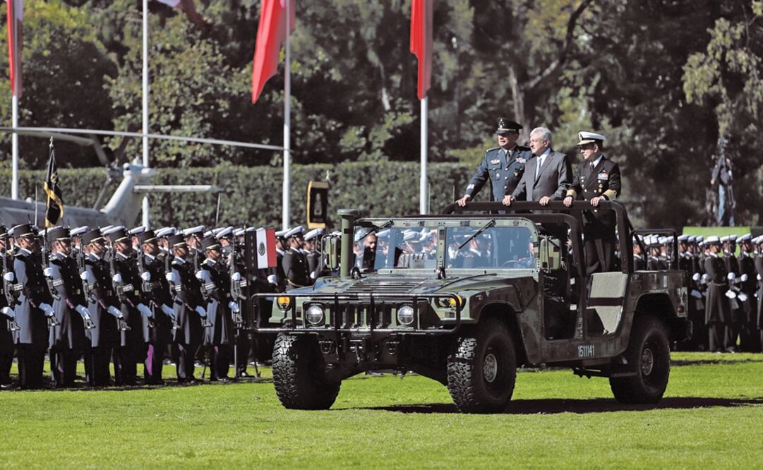 “The existing airport in Santa Lucía is owned by the military, which means that any construction, adjustment, or operation conducted therein will be operated by SEDENA.” - Photo: Berenice Fregoso/EL UNIVERSAL