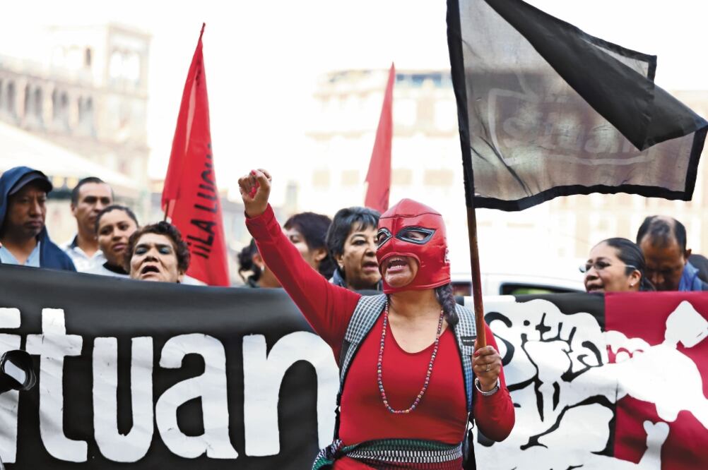 Javier Herrera, asesor jurídico del SITUAM, comentó que si el diálogo sigue sin prosperar, la organización pedirá la intervención de la Junta Federal de Conciliación y Arbitraje para que dicte un laudo y determine quién lleva la razón. Berenice Fregoso