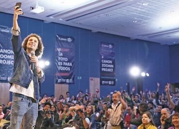 Luisito Comunica regresa a la universidad