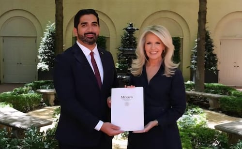 Mexico's New Ambassador to U.S. Presents Credentials, Outlines Priorities