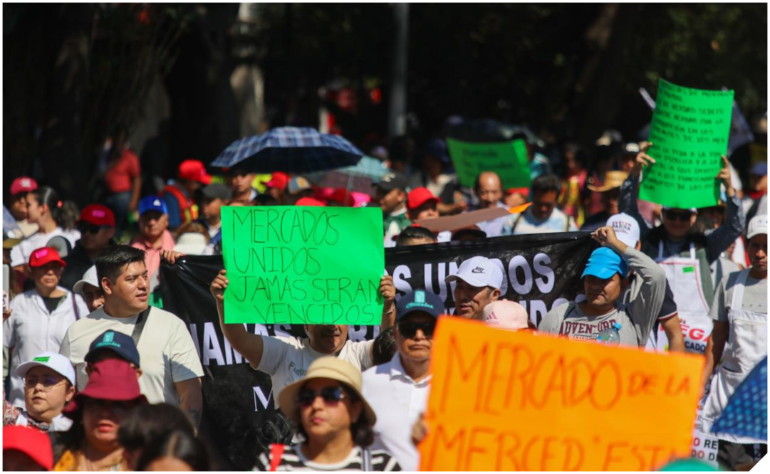 Bloqueo de Comerciantes de mercados públicos CDMX. Foto: Fotos: Axel Sánchez/ EL UNIVERSAL