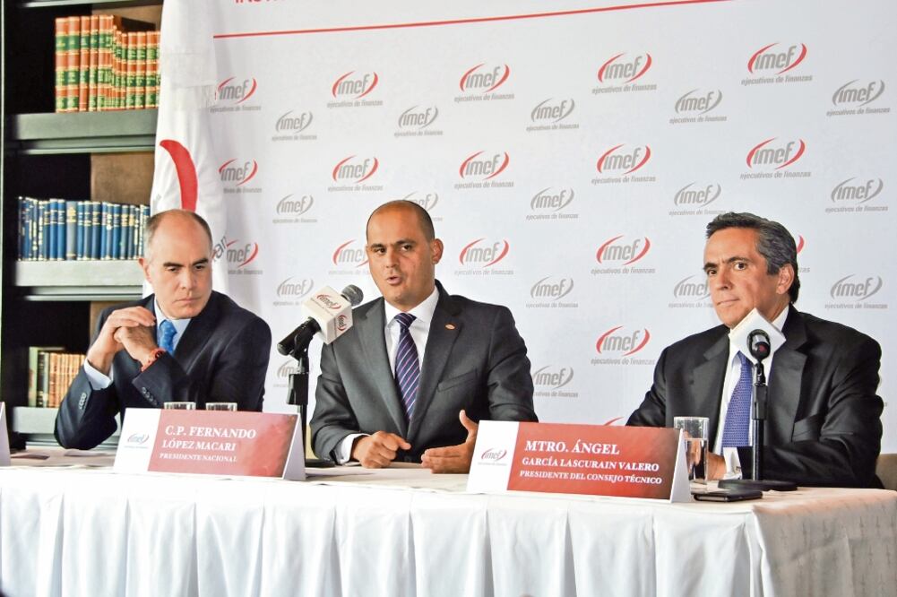 Los ejecutivos de finanzas pidieron ajustes en la estrategia de Pemex. Foto: CORTESÍA