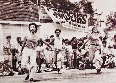 Los bailarines tomaron las calles para ayudar con su arte