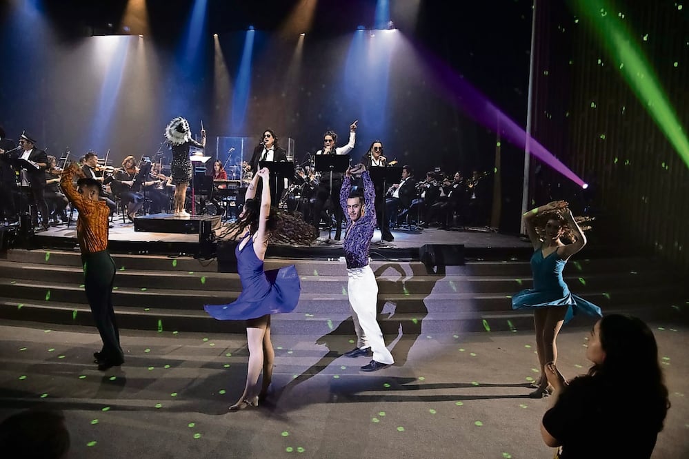 En el concierto participan bailarines de la Compañía de Danza de las Artes, que es la compañía de la Filarmónica. Foto: Taly Rish