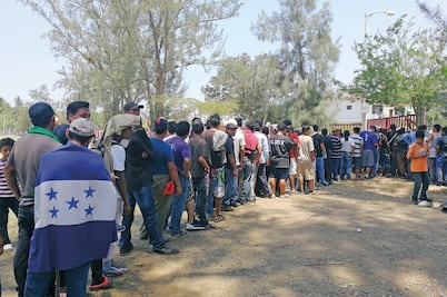 "Aquí esperamos la solidaridad": migrantes varados en Oaxaca