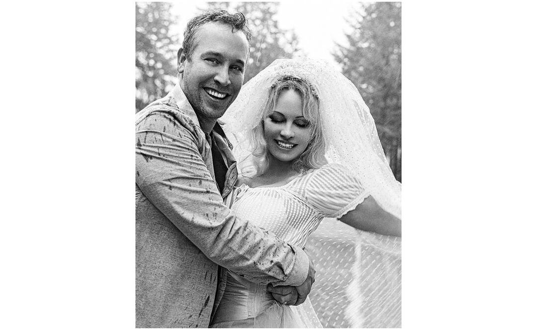 Pamela Anderson y Dan Hayhurst. Foto: Archivo