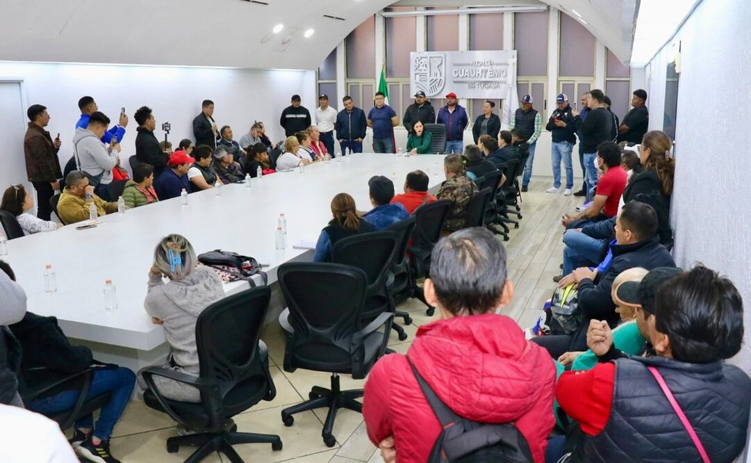 La edil sostuvo una reunión con comerciantes en vía pública, de mercados públicos, administradores de mercados, comerciantes de tianguis y de mercados sobre ruedas. Foto: Especial