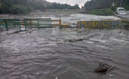 Tras activación de alerta púrpura en la alcaldía Álvaro Obregón, se desborda presa en Lomas de Becerra; afecta vialidades